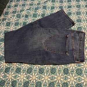 Old Navy Relaxed Fit Curvy Straight Blue Jeans